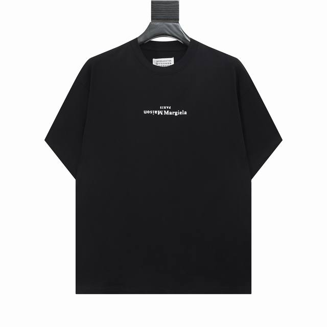 高版本Maisonmargiela 马吉拉 反印字母印花短袖，男女同款。 满满的高级感 性价比超高 手感超级柔软、细腻、柔软和不起球且不变形 G纯棉品质，后领标