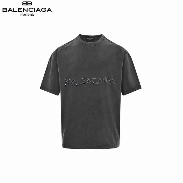 Balenciaga 巴黎世家 25Ss 做旧曲别针五金短袖 面料采用进口机器织造而成，布面纹路的独特性创造出完美的成衣效果 面料采用净布260克重 搭配320