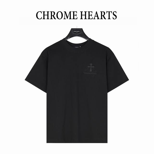 Chrome Hearts 克罗心 25Ss 重工后背重叠十字架贴布刺绣短袖T恤 奢华暗黑高街，哈雷摇滚朋克精神， 无一不彰显着其浓烈的暗黑哥特风， 立体感与面