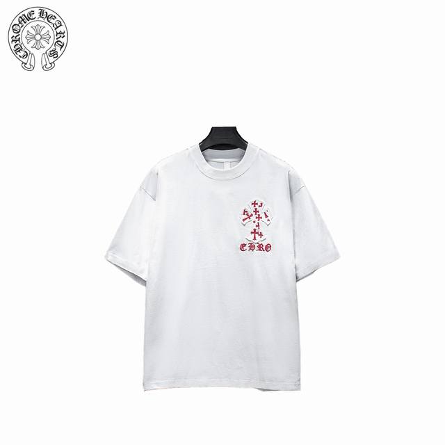 Chrome Hearts 克罗心 25Ss 贴布刺绣字母短袖 前幅胸口进口皮标选用Zp材料 1:1还原摸起来顿手 阻力大 区别市场非常光滑的手感 字母采用根据