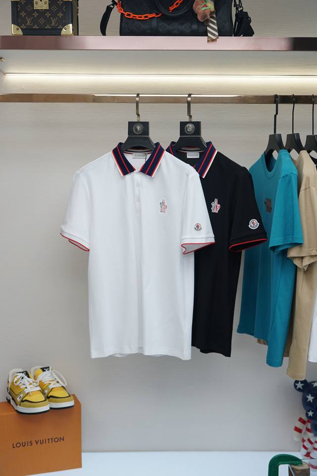 蒙口-2025Ss夏季新品，男士胸前经典徽标刺绣珠地网眼商务休闲短袖Polo衫！香港洋行渠道货，重磅高端级臻品，完美沿袭了的精髓与基因，胸前衣身同色刺绣徽标，门