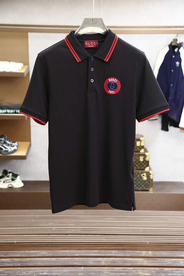Gucci 古奇 2025Ss新品火爆上市啦 顶尖时尚潮流狠货 甄选环保天然细珠地面料2色齐发 舒适柔软透气 万元机器设备工艺钻研制造 固色性好 染色效果佳 紧