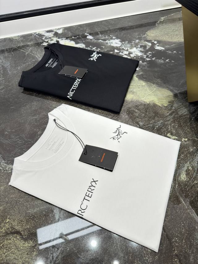 Arc25S春夏新款休闲圆领短袖，码数S-3Xl