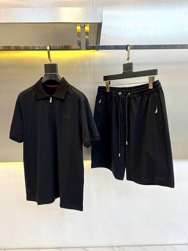 新品Gucci套装、衣服 裤子 年春夏季新款运动休闲套装，外贸公司订单顶级品质，完胜，意大利客供进口欧棉面料，顺滑细腻，贴身穿着首选，定制螺纹，资深裁缝立体剪裁