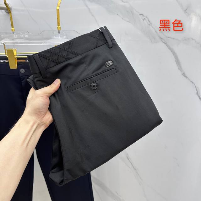 Burberry*巴宝莉 2540春夏新品休闲裤西裤，官网同步发售，裤身工艺设计，进口客供辅料、面料定制，代工厂P出品免检！每个细节做到极致，原版五金配件，潮范