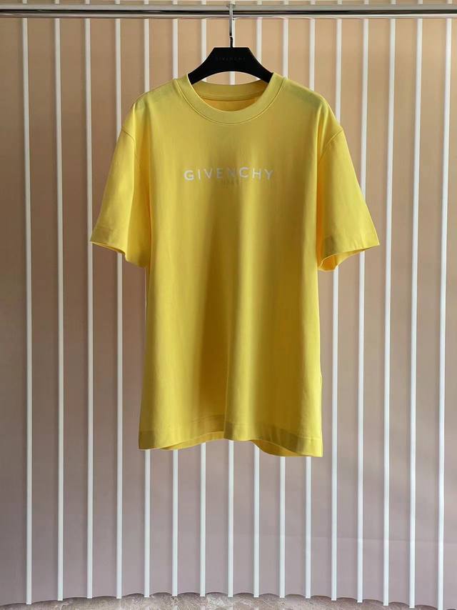 G V C-Ｔ恤反转字母齐码批 G V C-Ｔ恤反转字母齐码 尺码：Xs-Xl