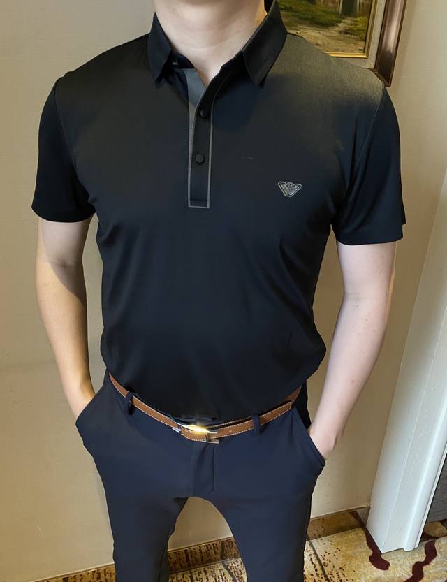 阿玛尼 新品上市！2025Ss夏季新款字母Logo男士翻领Polo衫！经典商务男款，高端男装的天花板级别的商务男款！简约时尚大气不失优雅，单穿内搭体面过人，品质