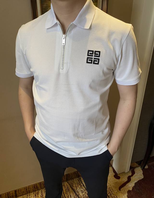 纪梵希 新品上市！2025Ss夏季新款字母Logo男士翻领Polo衫！经典商务男款，高端男装的天花板级别的商务男款！简约时尚大气不失优雅，单穿内搭体面过人，品质