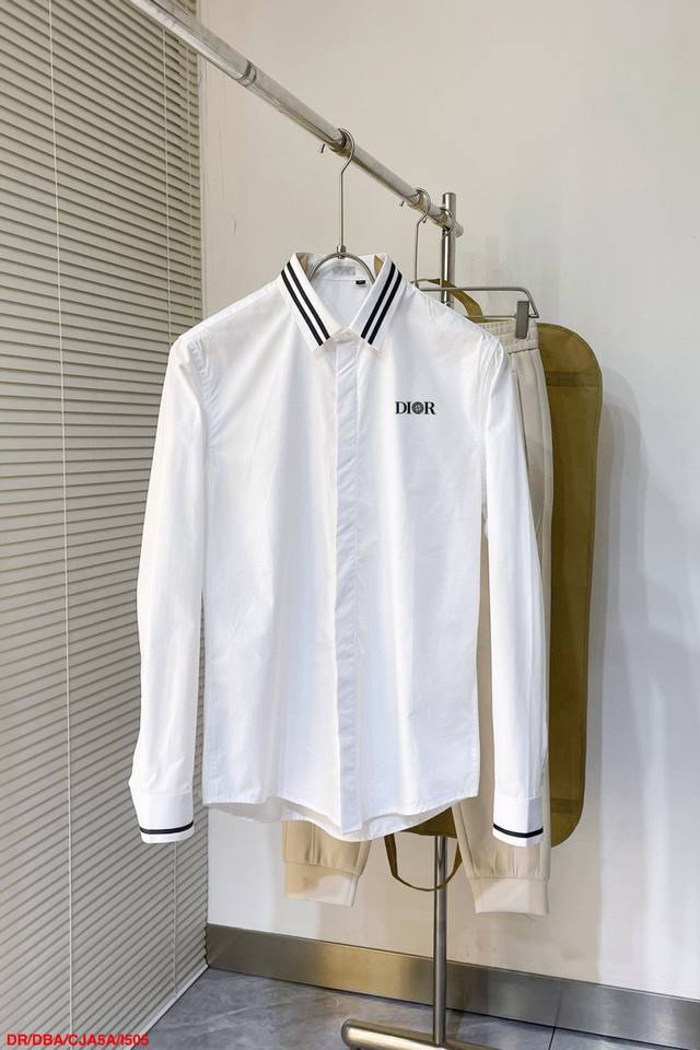 I505 Dr迪奥 专柜最新款男士必备款衬衫，100%天然棉，舒服透气，原单狠货，原版面料，柔软舒适，上身高端又奢华，足够场面的档次，这款衬衫无不骄傲的让你满意