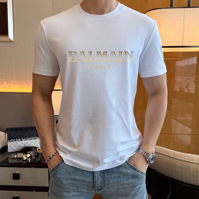 直 品牌 Balmain 巴尔曼 胖子福音 原单男士休闲短袖T恤，2025春夏新品，定制胸前顶级Logo 工艺、搭配整件细节 品质及剪裁设计都堪称一流，定制进口