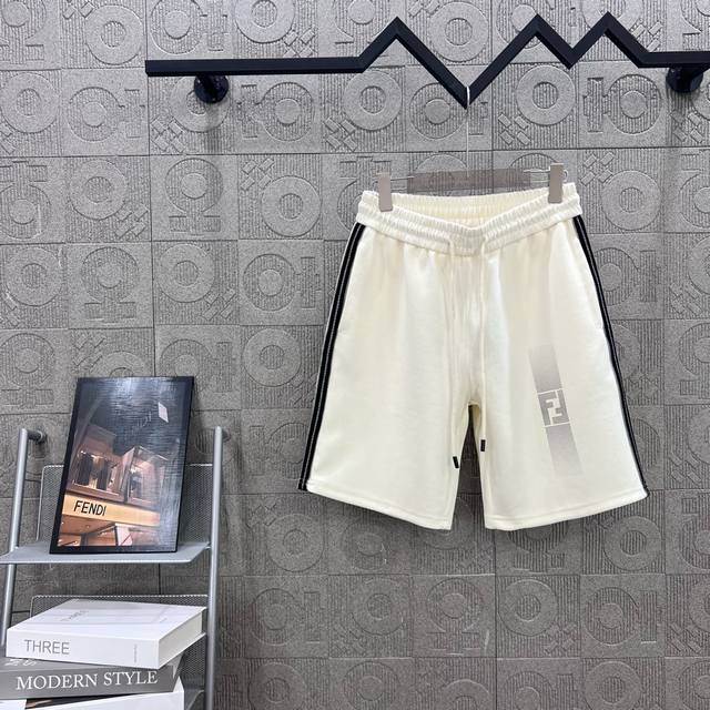 Fendi 芬迪 侧织带链花纹拼接双F印花 2025Ss新款针织短裤，定制面料采用威化布织法，超高端针织工艺，版型紧致立体，定制裤绳五金质感强，顺滑，上身舒适透