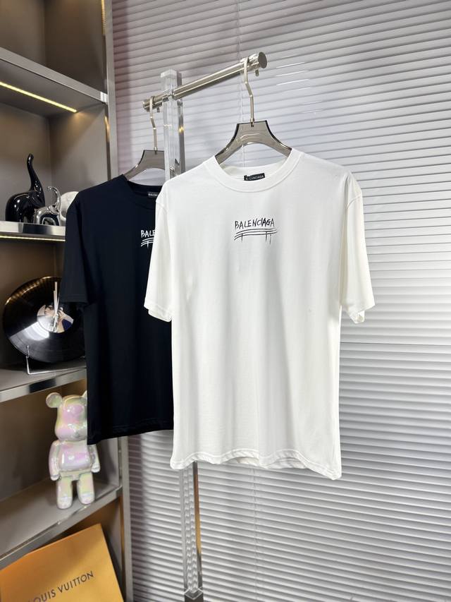 Bal*巴黎世家 Ss25夏季新款短袖，顶级图案Logo，帅气时尚，简约百搭款。面料棉 不仅挺括，保持潮流的廓形，又穿着舒适，纱织更细腻 码数：S-Xxl