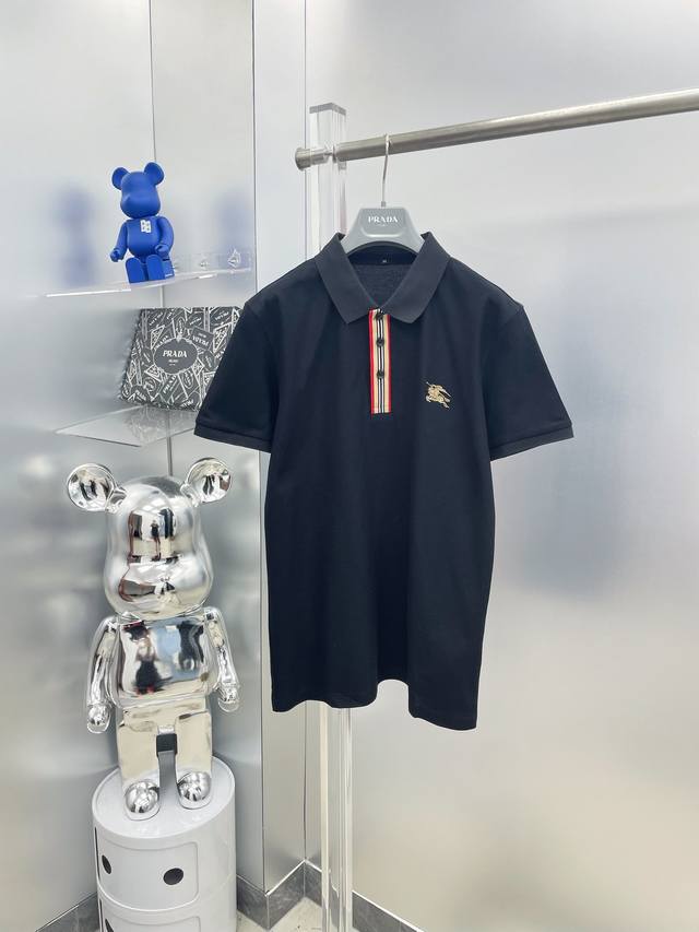 Bbr 巴宝莉 2025Ss夏季新款织带战马字母刺绣翻领Polo衫短袖 M 经典商务 高端男装的天花板级别的商务男款！ 简约时尚大气不失优雅，单穿内搭体面过人，