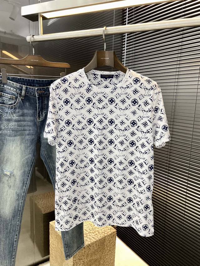 Louis Vuitton 路易威登 系列 Vip高级定制 2025春夏季新款短袖 百搭款式 任何人都可以轻松驾驭 面料全订制工艺 高定一等品100%棉面料 面
