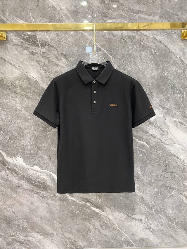 高端定制 专柜官网同步发售！辅料全部原版定制出品，贸易公司真品订单。高级定制进口面料，以天然植物纖維提炼出来，比一般棉织物轻薄 手感柔软，穿着舒适 完全不易有刺