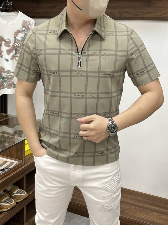 Lv 路易威登-2540Ss夏季新款 专柜时尚大爆款翻领T恤，休闲时尚外穿 内搭必备款，舒适好看上身可见 定制进口高端丝光面料，手感细腻丝滑有质感，上身舒适透气