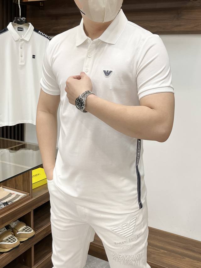 Armani 阿玛尼-2540Ss夏季新款 专柜时尚大爆款翻领T恤，休闲时尚外穿 内搭必备款，舒适好看上身可见 定制进口高端丝光面料，手感细腻丝滑有质感，上身舒