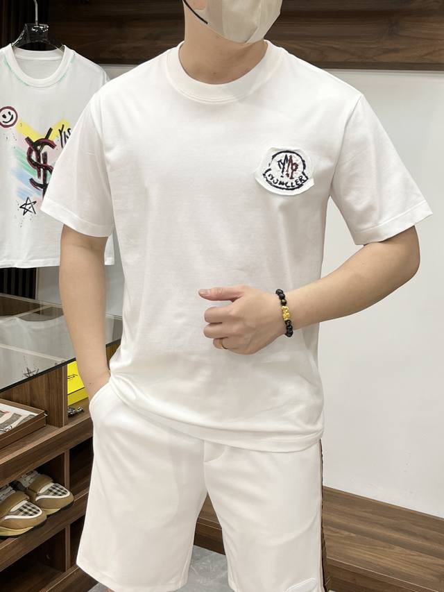 Moncler 蒙口 三标齐全 2025夏季新款男士休闲圆领T恤，高级定制100%棉面料 面料柔软舒适 透气弹力舒适度极高，细节无可挑剔，顶级辅料配备，原版Lo
