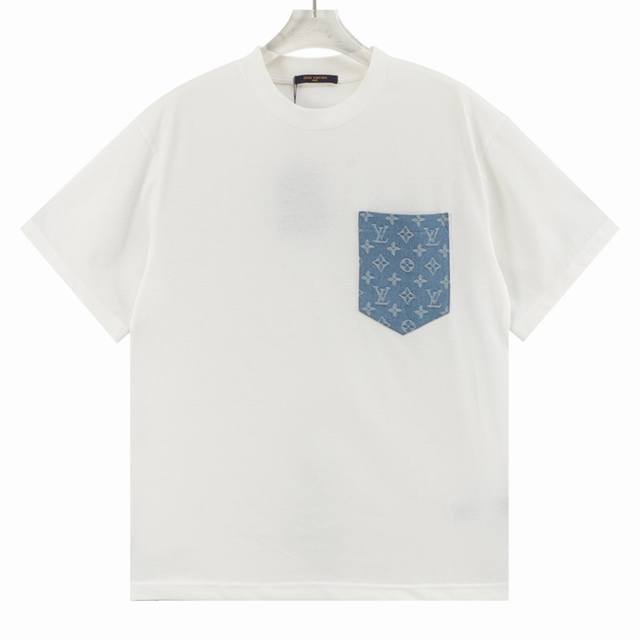 Louisvuitton 路易威登 胸前老花口袋圆领短袖 采用32S双纱赛尔棉，230G；32S双纱螺纹，300G。赛尔棉绒毛细密，它是一种以天然植物为原材料的