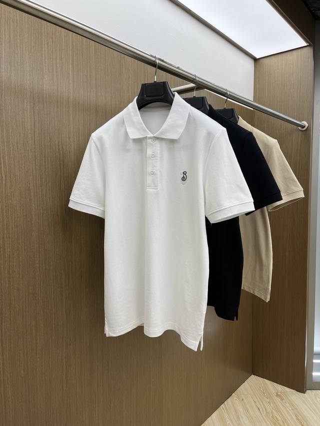 独家定制工艺款 ,Bbr专柜同步2025Ss夏季新品，男士胸前经典徽标标识商务休闲撞色领短袖Polo衫！贸易公司渠道稀出，同步Gw发售！视觉颇为精致美观，彰显了