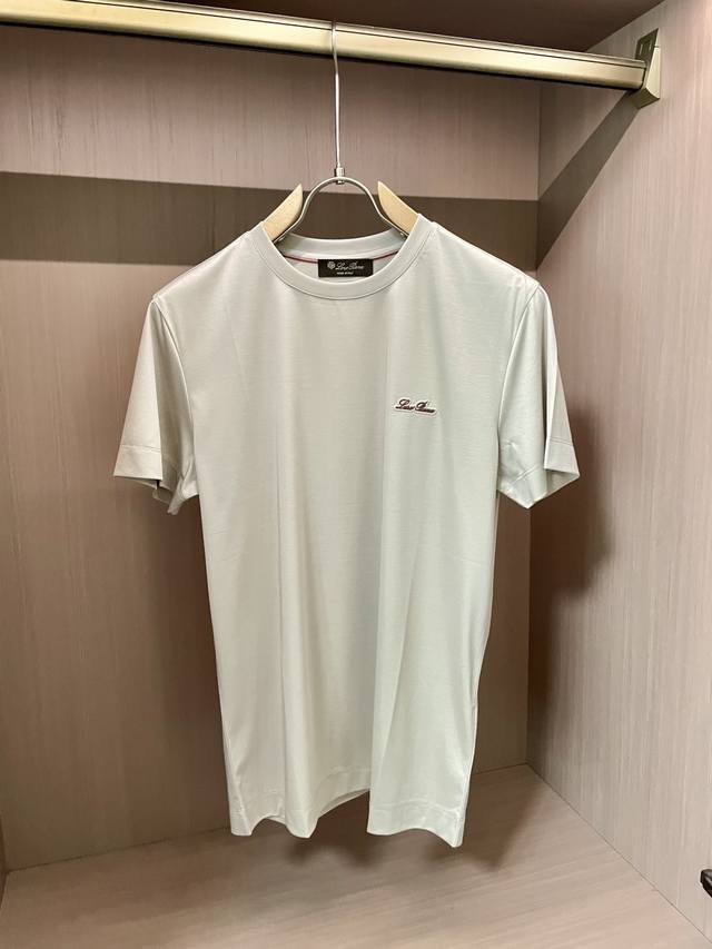 Lp2580春夏经典Logot恤衫 100支丝柔棉男人的天花板 独家定织定染，丝柔棉抑菌王炸面料；采用新疆顶级长绒棉，100支高纱支纱线，意大利进口织布机，高针