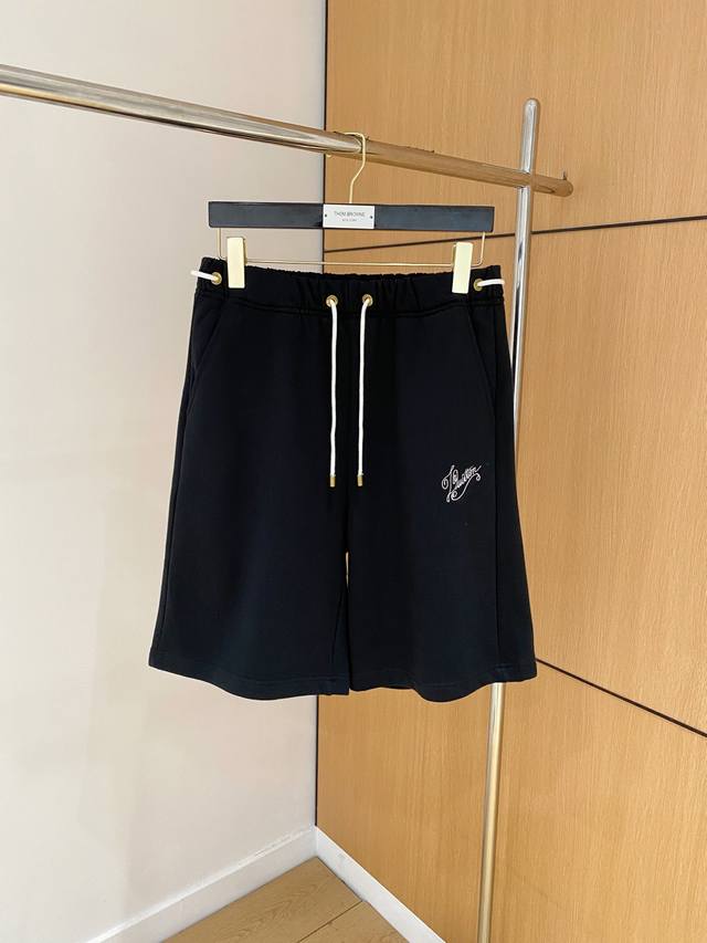 L牌*微宽版型M-Xxxl 最新最顶级烫钻织带融合短裤，最顶级的品质专柜原单休闲裤顶级制作工艺进口面料，专柜款独特设计，采用进口高端订制进口丝线手感一流！官网在