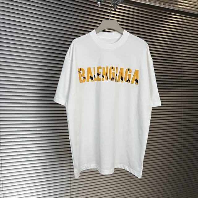 Balenciaga 面料: 320克面料 40支双纱 尺码: S - 斤 M - 斤 L - 斤 Xl -200斤 Xxl 200-220斤 春夏限定款，32