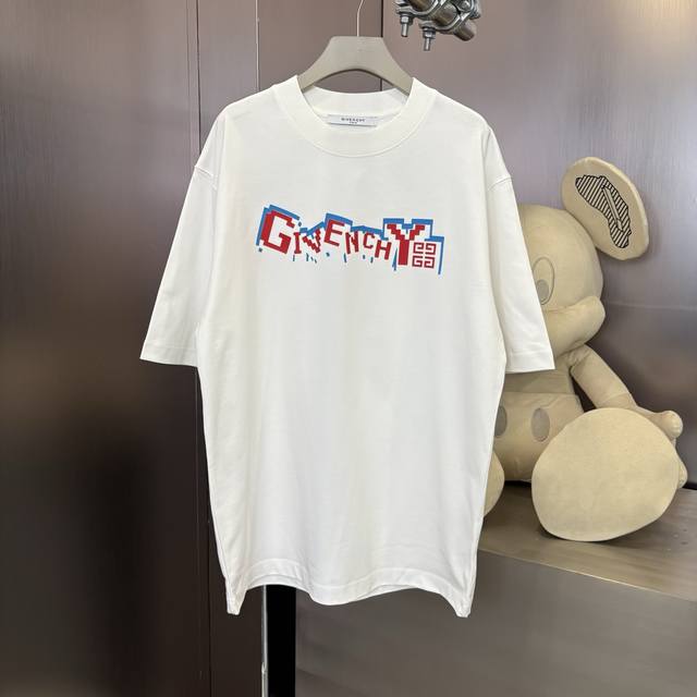 Givenchy 面料: 320克面料 40支双纱 尺码: S - 斤 M - 斤 L - 斤 Xl -200斤 Xxl 200-220斤 春夏限定款，320克