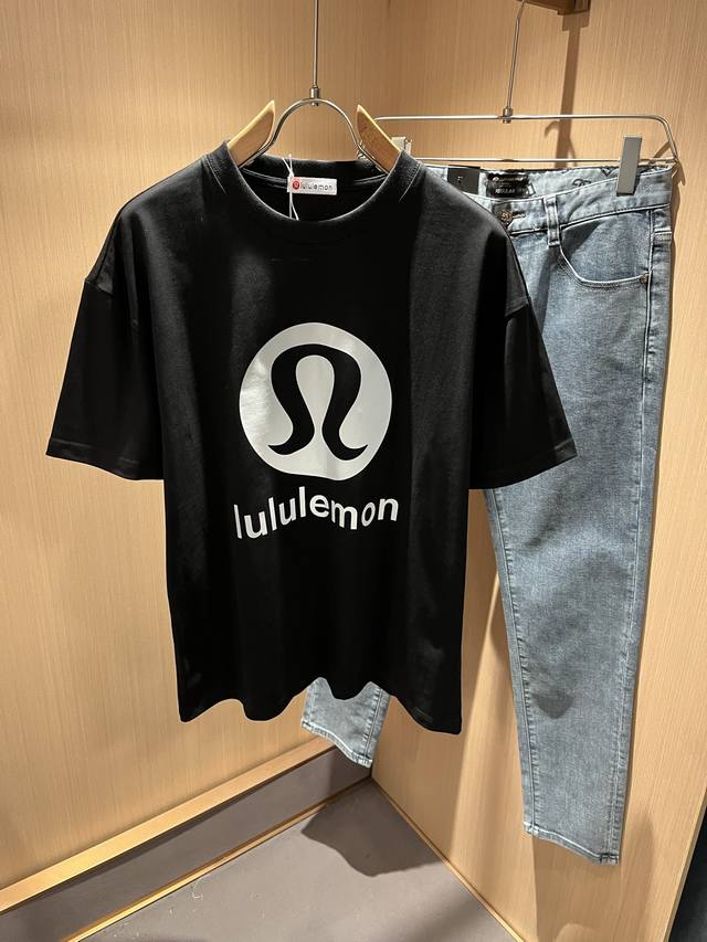 Lululemon 露露乐蒙 2025春夏新款男女同款短袖T恤，意大利原厂订单渠道，极具个性高级风，标志Logo图案印花工艺设计！情侣款纯棉短袖T恤！！最新时尚