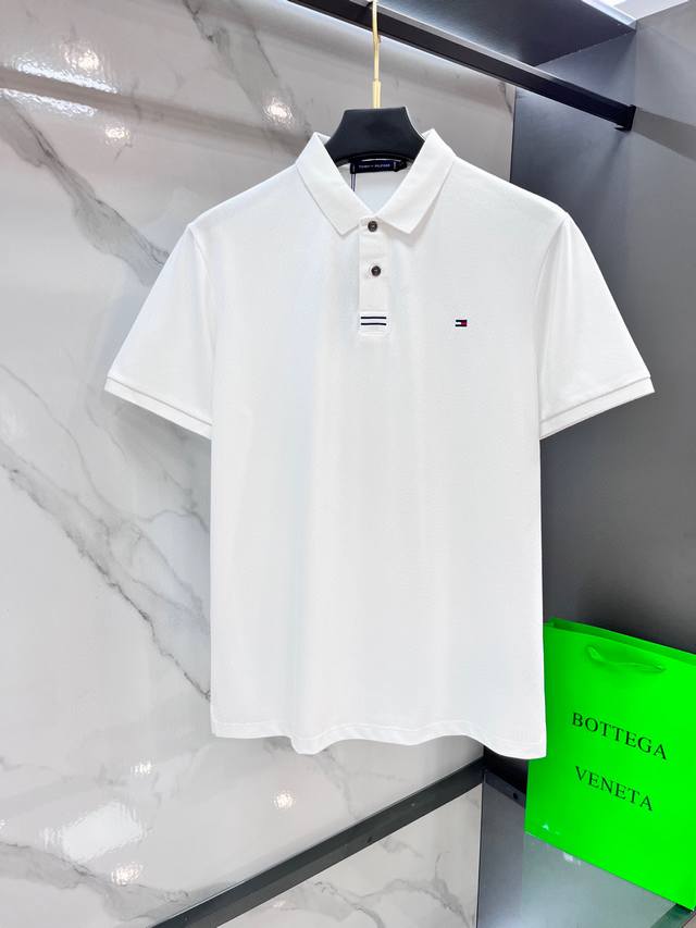 Tommy 2025新款高端商务Polo 白领 单位人士必入单品！ 休闲商务翻领短袖，科技面料，体感非常棒，手感顺滑质感很棒！弹性好，无任何束缚感，面料自带透气