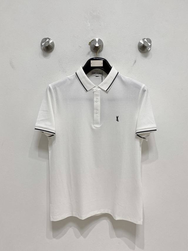 新品上市 圣罗兰 2025Ss夏季新款字母Logo男士翻领Polo衫！经典商务男款，高端男装的天花板级别的商务男款！简约时尚大气不失优雅，单穿内搭体面过人，品质