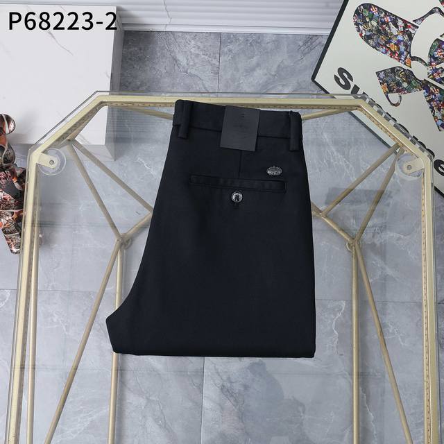 秋冬 休闲裤 三色 款号：P88720-2蓝色 尺码：29一42 商务版型：微宽，无论腿粗或腿细，上身效果都显瘦，显腿直。