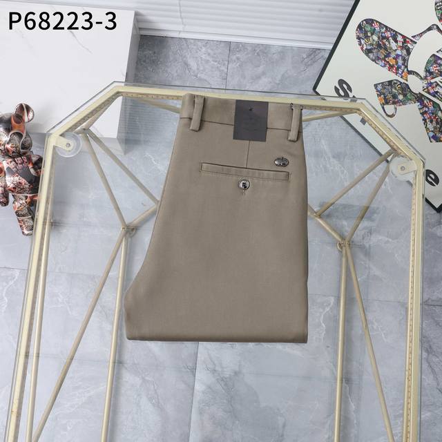 秋冬 休闲裤 三色 款号：P88720-3卡其 尺码：29一42 商务版型：微宽，无论腿粗或腿细，上身效果都显瘦，显腿直。