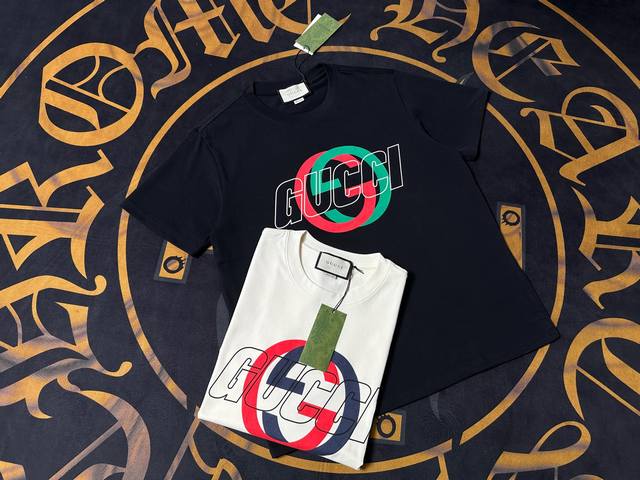 Gucci Logo精致升级，灵感源自八十年代复古 原版面料 官方同款 短袖T恤 定制面料 同缸染面料 手感非常舒服 春夏最新砖柜同步 时尚又个性 超级百搭 宽
