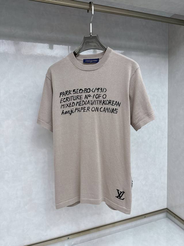 Lv 2025Ss春夏最新款短袖T恤，手感柔软，穿着舒适，做工精细.上身效果无敌帅气，码数 Xs-L