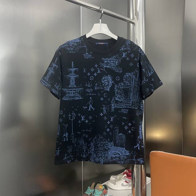 纯原臻品 顶级原版复刻 路易威登 Lv2025Ss 街头漫步城市纯棉休闲圆领短袖T 原版面料高版本高品质网红明星同款 精致工艺专柜面料300克双纱全棉，顶级元素