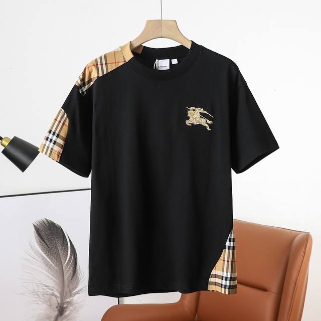 顶级复刻版本 Burberry 巴宝莉25Ss早春新款 格子拼接战马短袖 轻奢主义 男女日常通勤穿搭必备单品 正确版本 欢迎对比 详细特征 320克100% 纯
