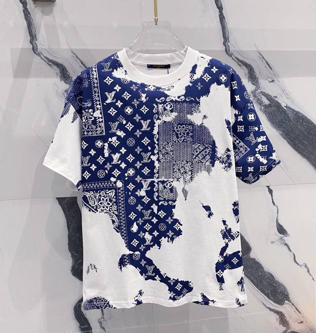 高品质 Louis Vuitton 路易威登腰果花满印新款T桖， 25Ss春夏新品，全身上下直喷腰果三花标识，采用环保染料，无甲醛，对身体无危害， 采用32支