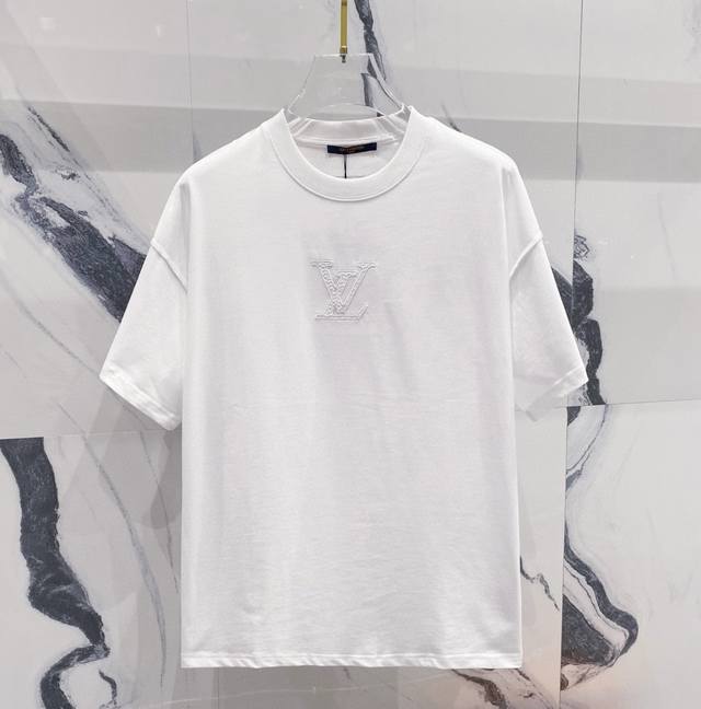 高品质 Louis Vuitton 路易威登前后凌波刺绣新款T桖， 25Ss春夏新品，胸前后幅Loog凌波刺绣，高工艺刺绣，采用德国百灵达万针刺绣，质感饱满凹凸