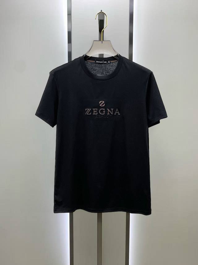 杰尼亚 2025春夏新款首发专柜最新款短袖圆领T恤 高端订制 设计前卫时尚！品牌Logo重工艺设计 高端定制双丝光面料.手感柔软.穿着舒适.专柜级别精致车线.做