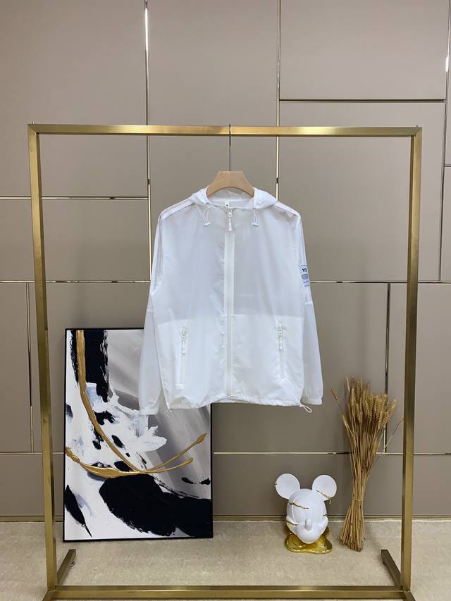 防晒服 很清凉的感觉，来杯手打柠檬茶吧