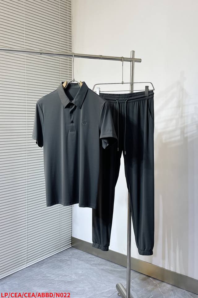 上衣 裤子 N022 Lp 高端货商务 白领 单位人士必入单品！ 休闲商务翻领短袖，科技舒适面料，体感非常棒，手感顺滑质感很棒！弹性好，无任何束缚感，面料自带透