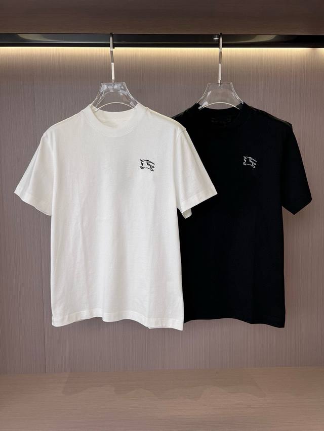 巴宝莉 2630Ss新款短袖T恤，定制进口原版丝光面料！经典Logo设计，简单大方得体 时尚不失个性 上身休闲随性 内搭单穿皆可 彰显大牌气质。尺码：M～3Xl
