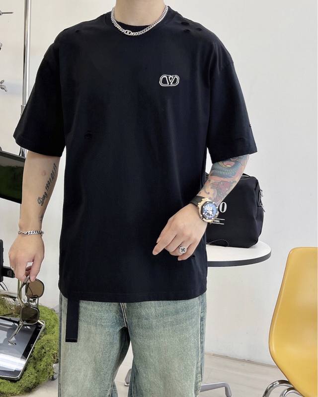 华奴天伦 2630Ss新款短袖T恤，定制进口原版丝光面料！经典Logo设计，简单大方得体 时尚不失个性 上身休闲随性 内搭单穿皆可 彰显大牌气质。尺码：M～3X
