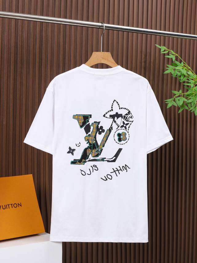 Louis Vuitton 面料：100% Louis Vuitton路易威登高品质印花+贴布绣，采用300克双纱面料，1*1双纱十字罗纹领口，宽松版型，男女同