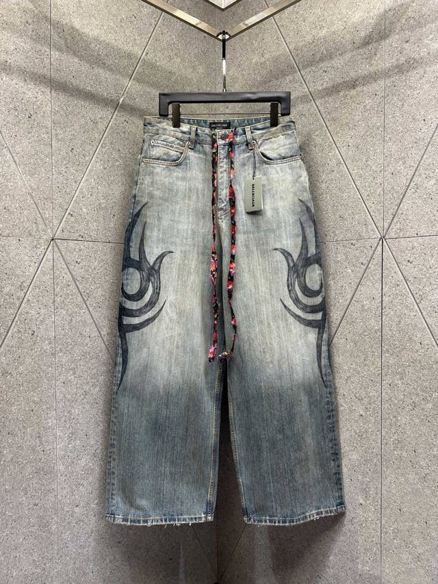 巴黎世家 Y2K Baggy涂鸦牛仔裤 现货 S M L Xl Xxl