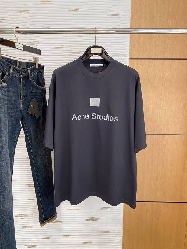 Ac*2025春夏新款胶带字母印花短袖进口面料。做工精致 出口产品 Os落肩宽松版 春夏最新专柜同步 时尚个性 男女同款 超级百搭 手工破坏工艺 码数：Xs-L