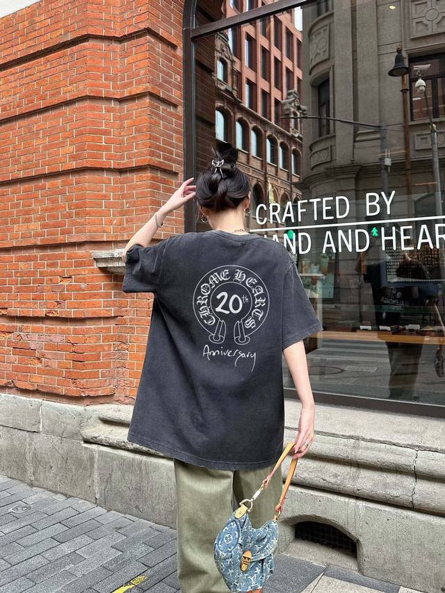 新款短袖 6698 Chrome Hearts｜克罗心25Ss夏季新款高街风十字架印花情侣短袖重工水洗炒花做旧短袖T恤 面料：定织定染280克精棉双纱面料 工艺