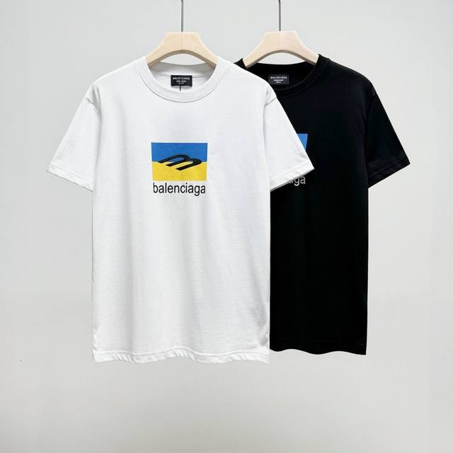 新款短袖 6629 Balenciaga 巴黎短袖 Logo标识印花 精致升级。短袖T恤 原版面料 官方同款 定制300克同缸染面料 手感非常舒服 春夏最新砖柜