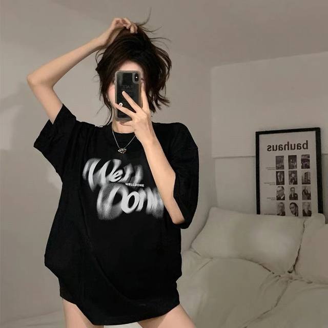 新款短袖 6675 Welldone 印花短袖 胸前有标志性的图案Logo Welldone原版面料 网红 明星同款 高版本 高品质纯棉面料非常舒服 时尚又个性